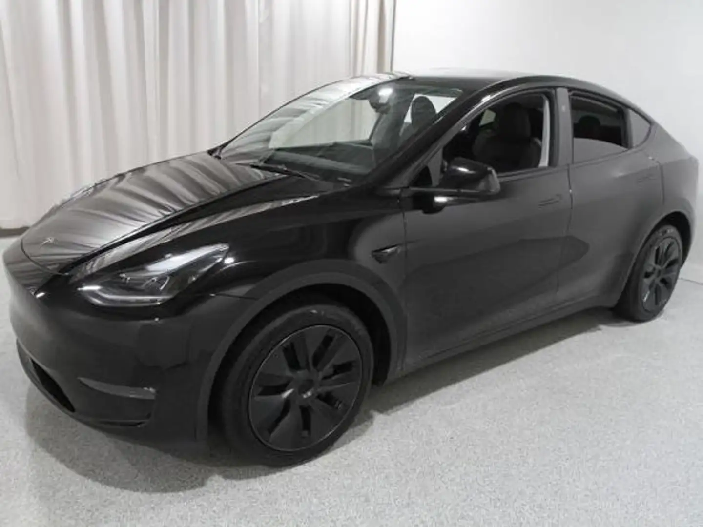 Tesla Model Y Long Range Dual AWD* AUTOPILOT * MWST AUSWEISBAR Schwarz - 1