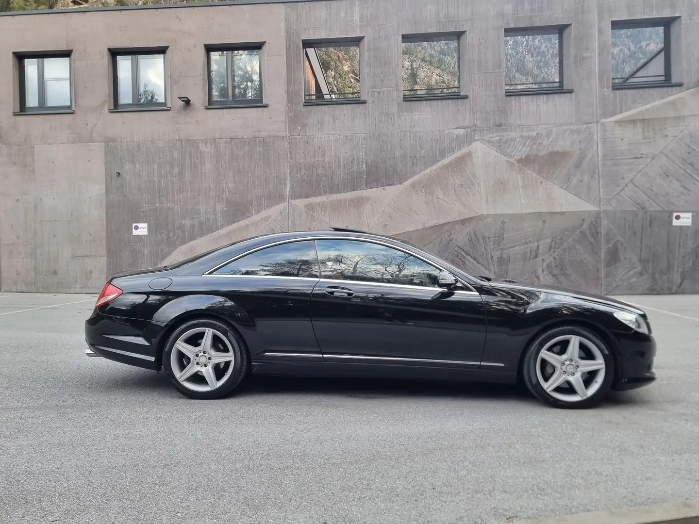 Mercedes-Benz CL 500 4Matic *AMG-Sportpaket* Nero - 2