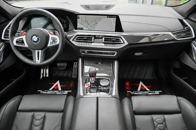 BMW X6 M view 10