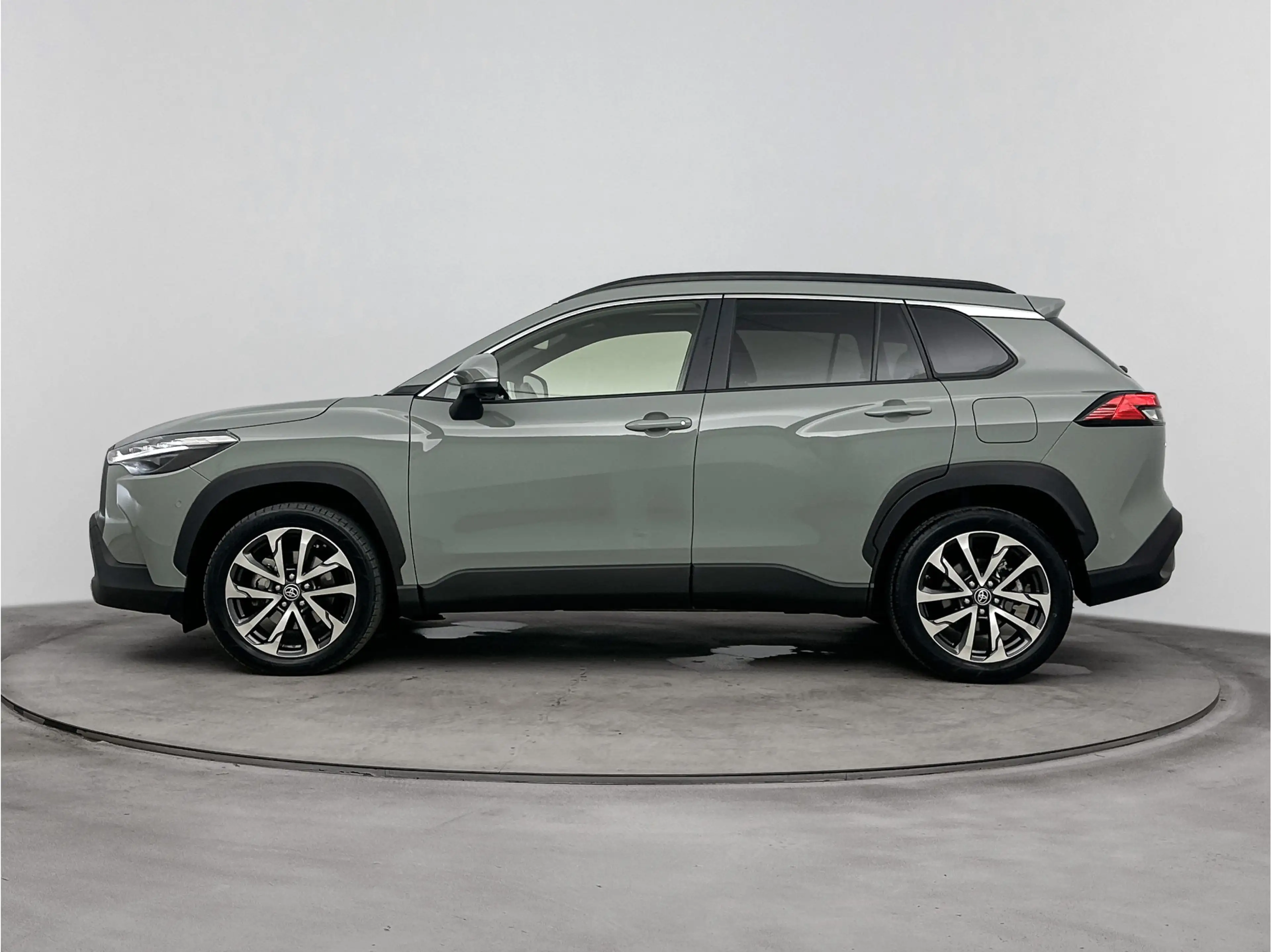 Toyota Corolla Cross Hybrid 200 Executive VOL! | Pano | JBL | Blindspot — photo 3