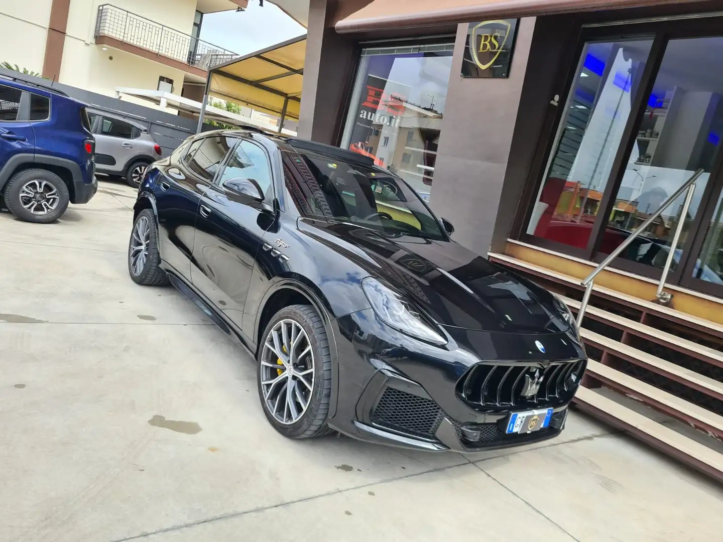 Maserati Grecale 3.0 V6 Trofeo 530cv Carbon Look Nero - 2
