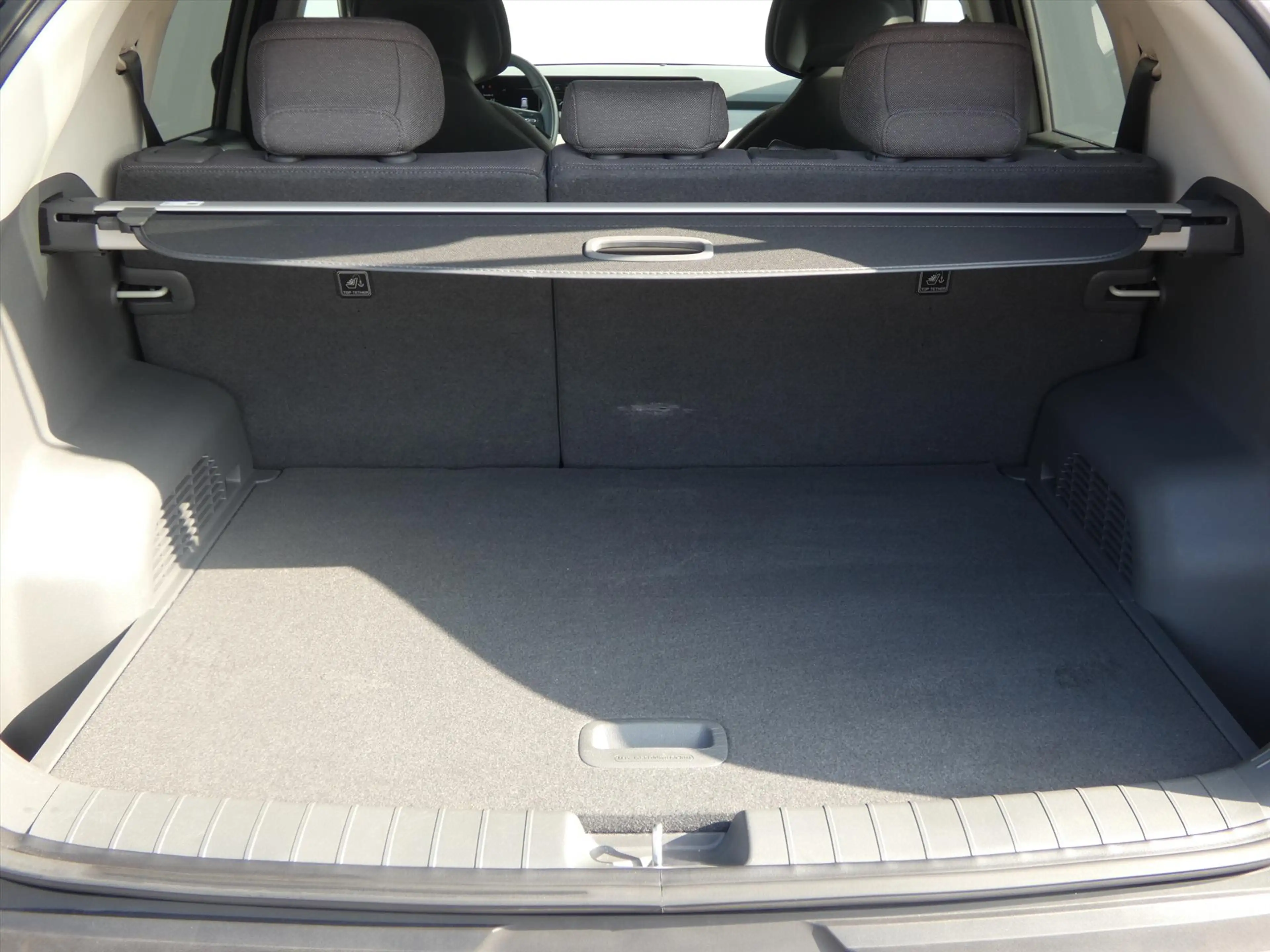 Kia EV3 58,3 kWh 204pk Plus — photo 9