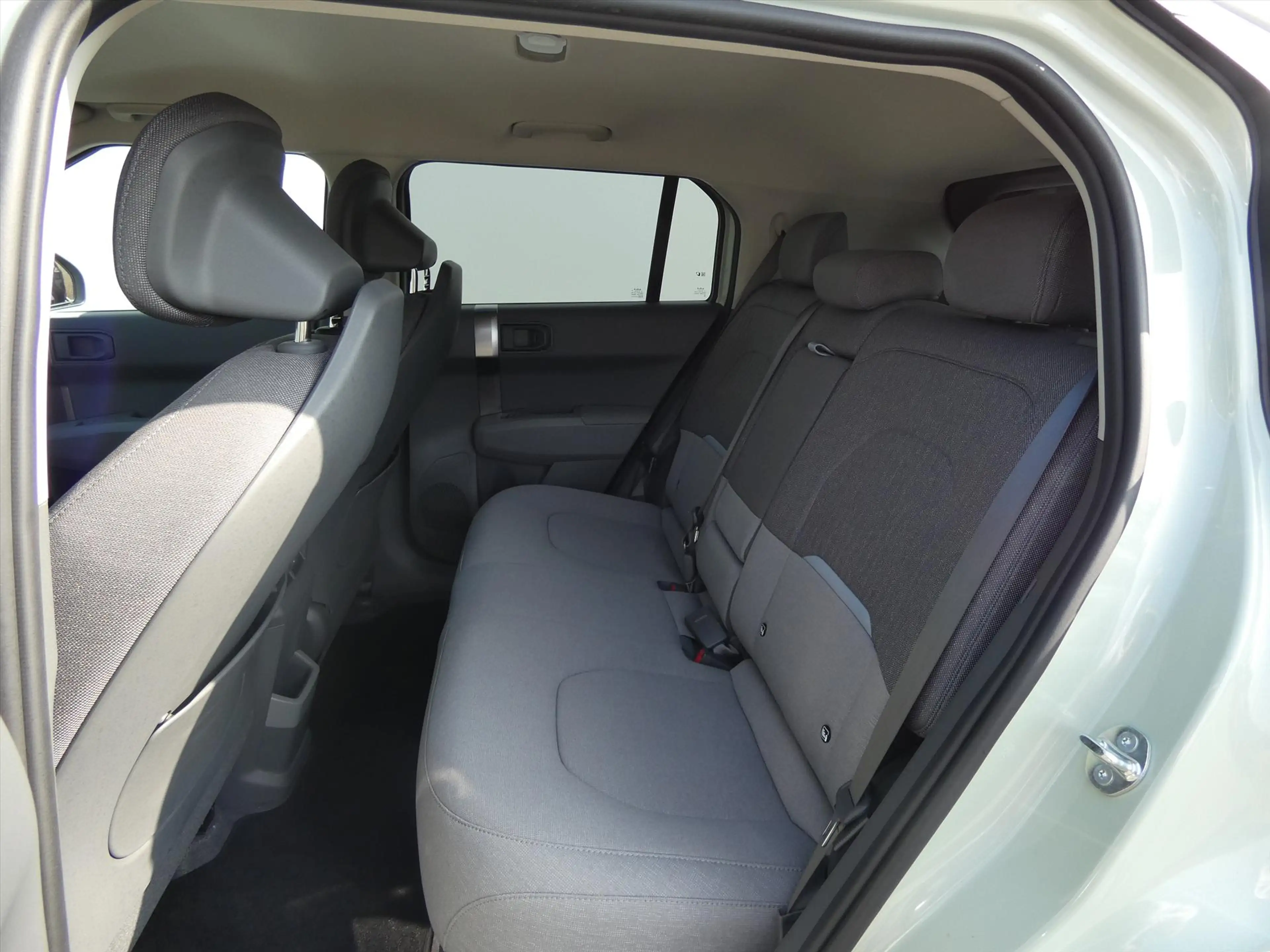 Kia EV3 58,3 kWh 204pk Plus — photo 11