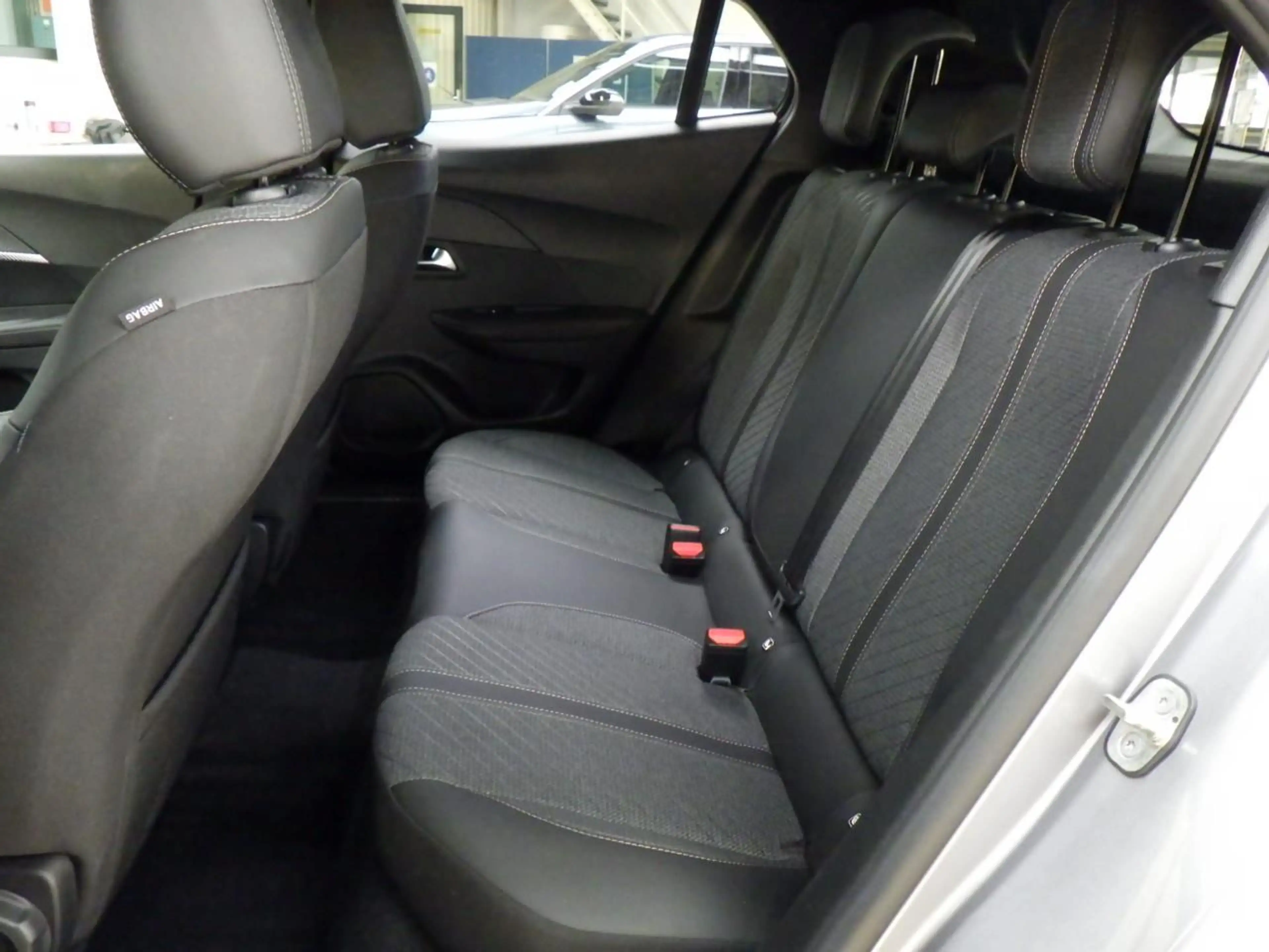 Peugeot 2008 1.2 Hybrid 145 Allure Tot 8 Jaar Garantie | Automa — photo 7