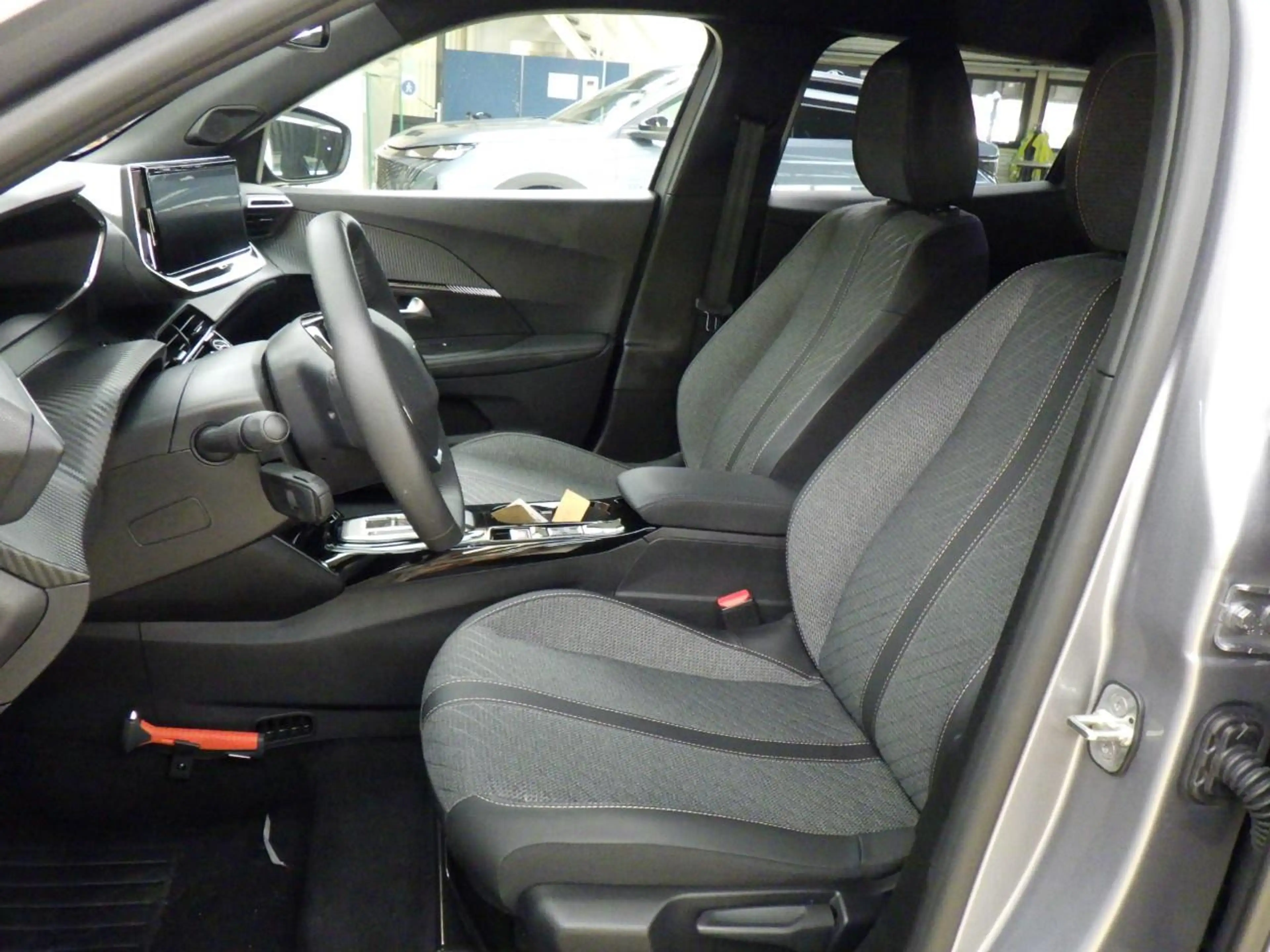 Peugeot 2008 1.2 Hybrid 145 Allure Tot 8 Jaar Garantie | Automa — photo 6
