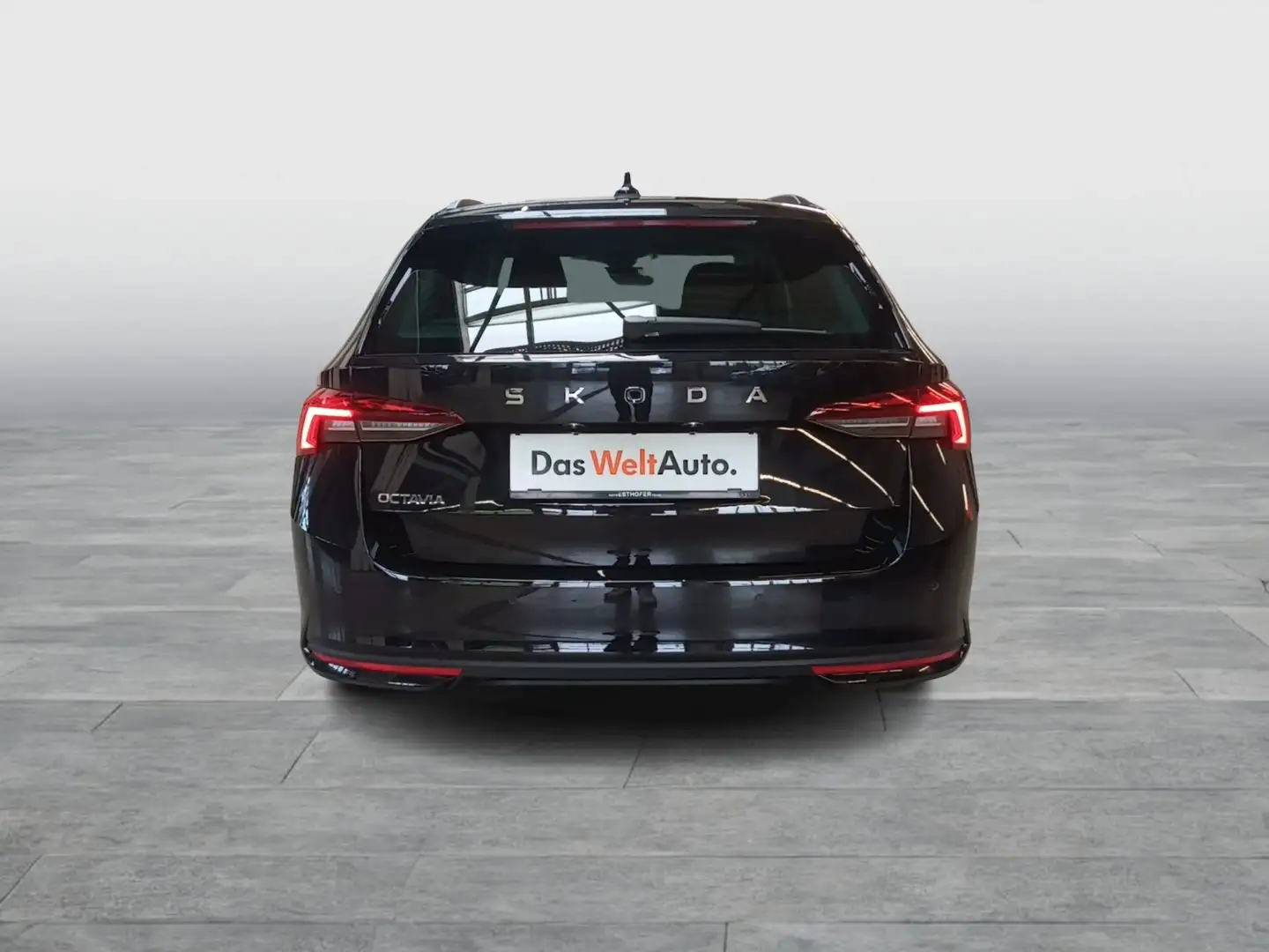 Skoda Octavia Essence TSI Schwarz - 2