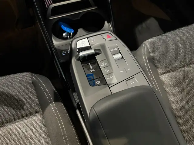 BMW 2 Series view 15