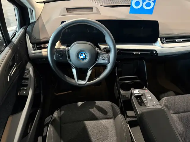 BMW 2 Series view 14
