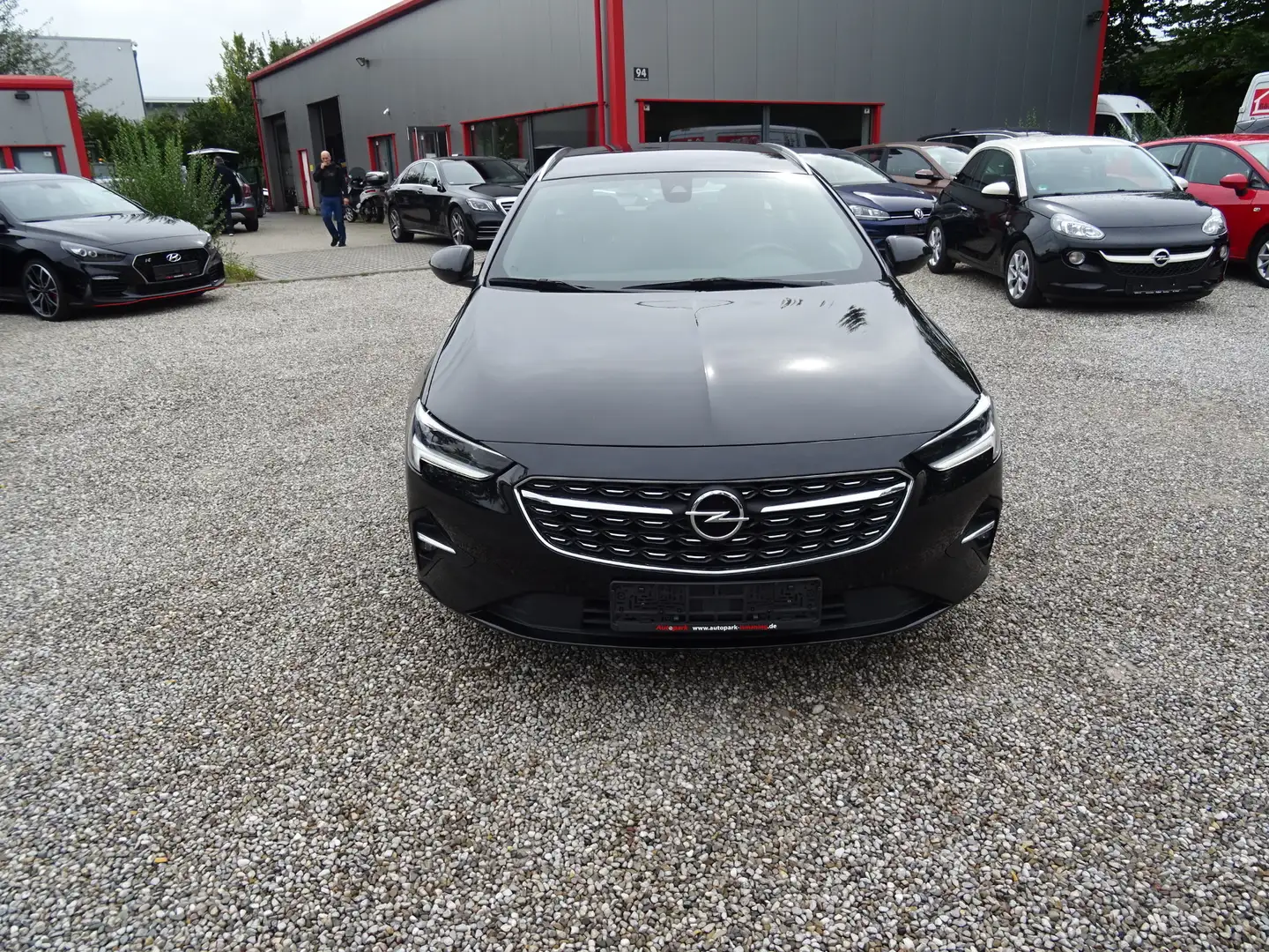 Opel Insignia B Sports Tourer Business Schwarz - 2