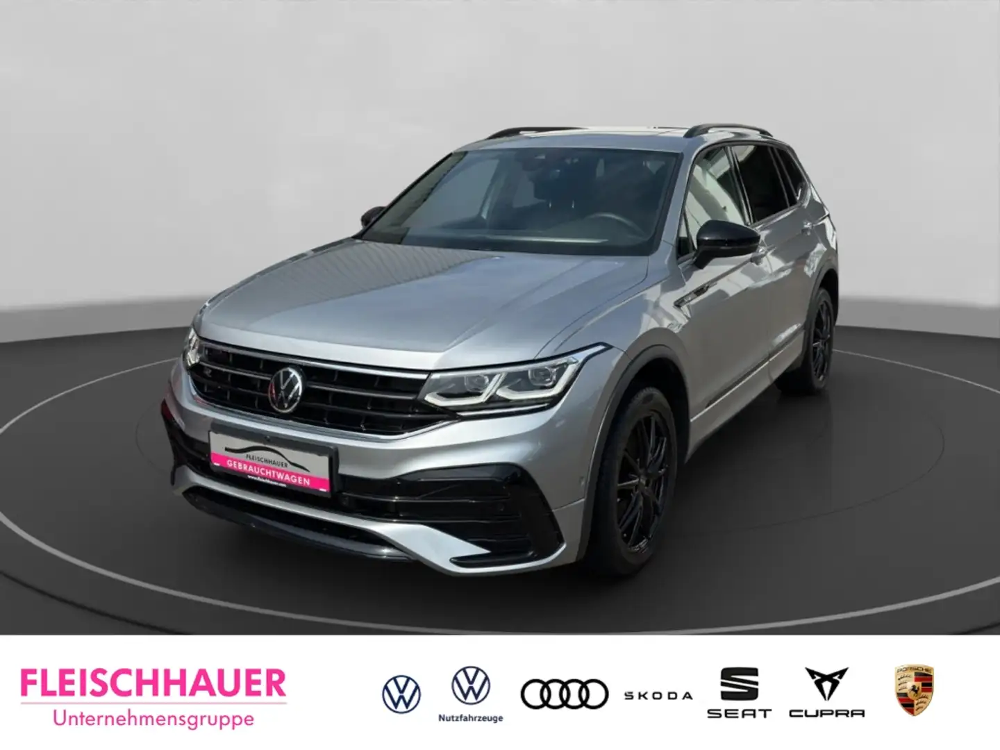 Volkswagen Tiguan Allspace 2,0 4Motion R-Line Navi+Pano+AHK+CarPlay Silber - 1