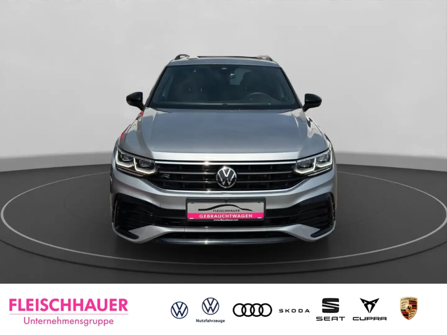 Volkswagen Tiguan Allspace 2,0 4Motion R-Line Navi+Pano+AHK+CarPlay Silber - 2