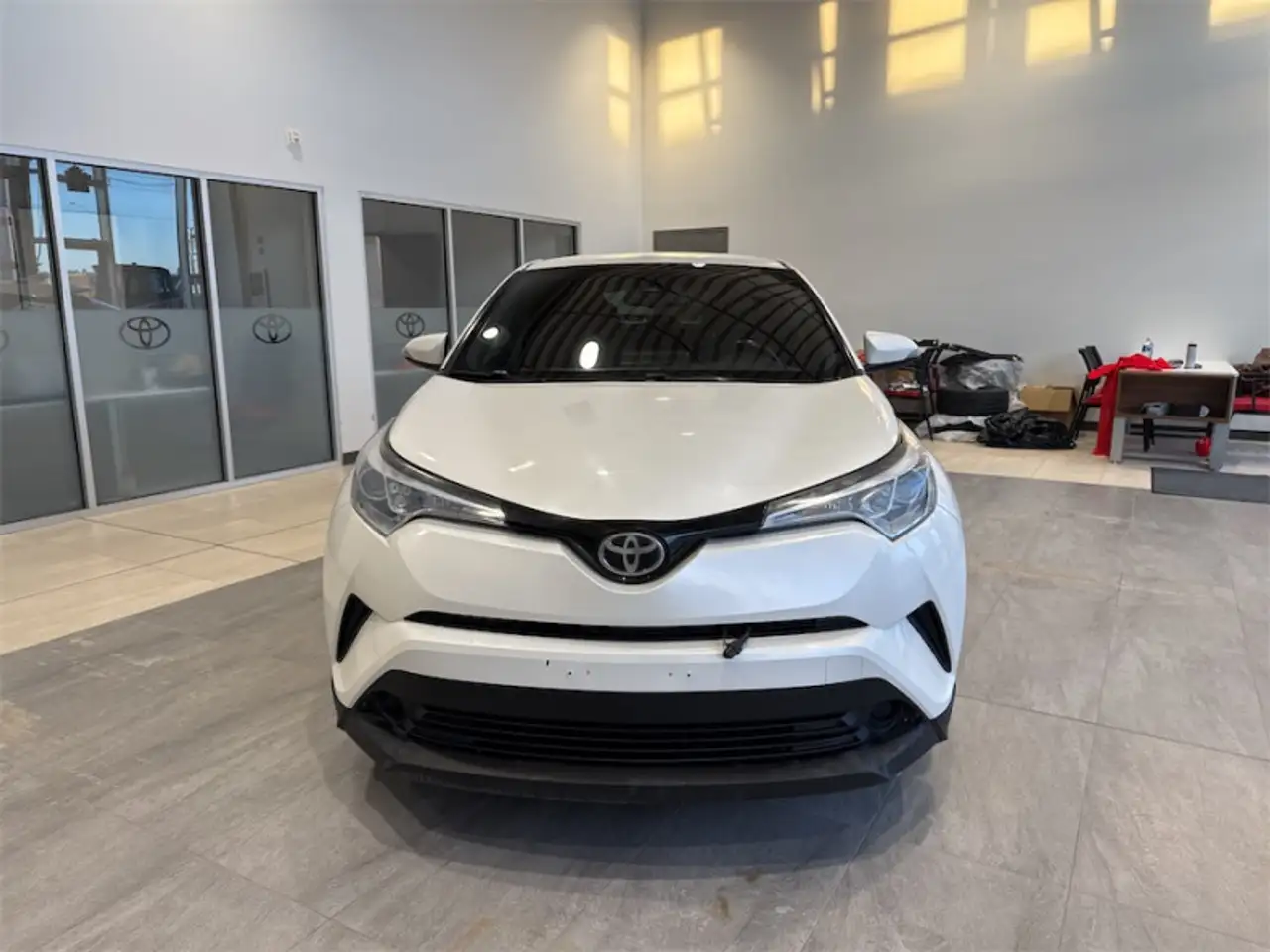Toyota C-HR снимка Toyota C-HR
