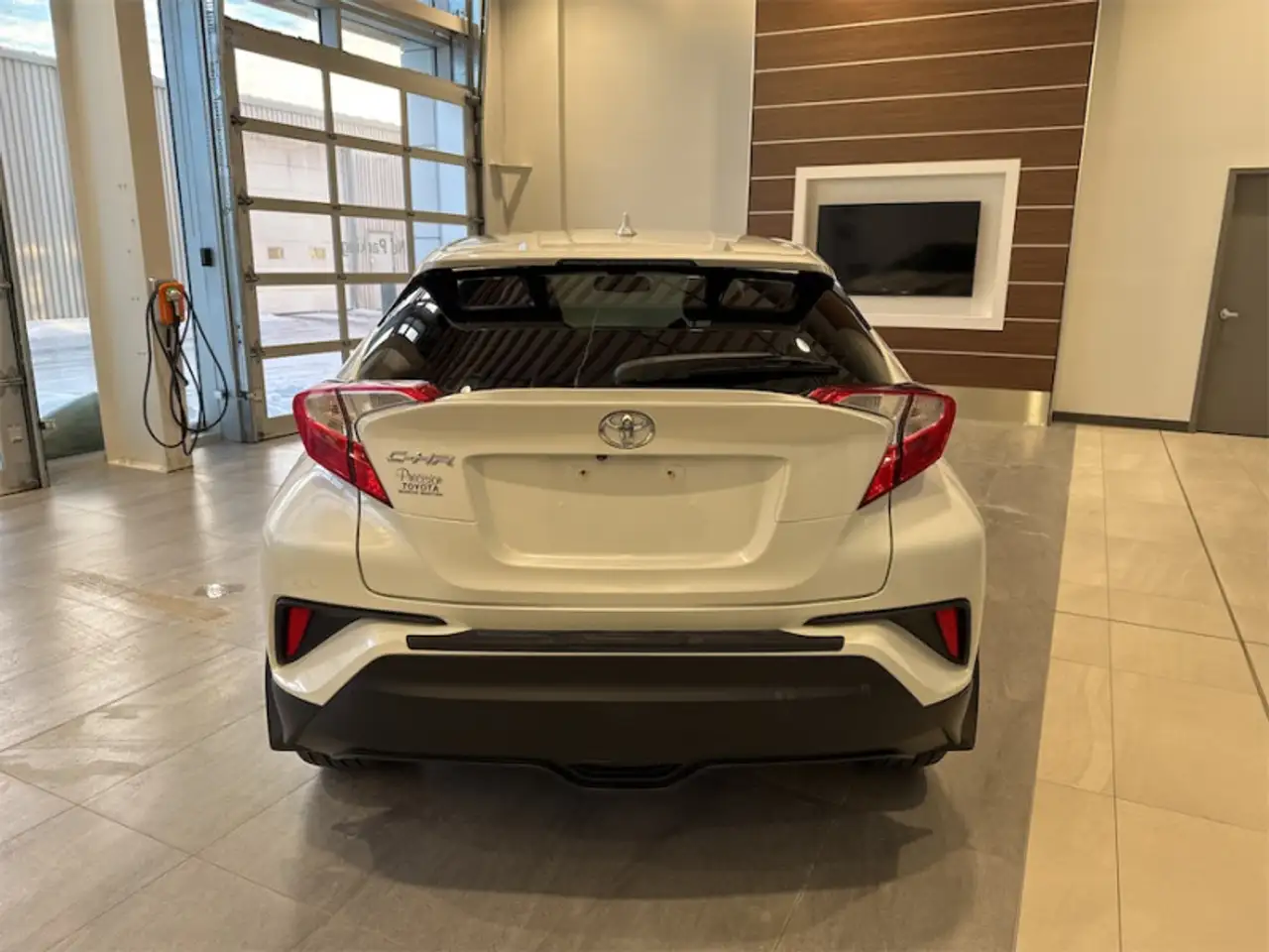 Toyota C-HR снимка Toyota C-HR