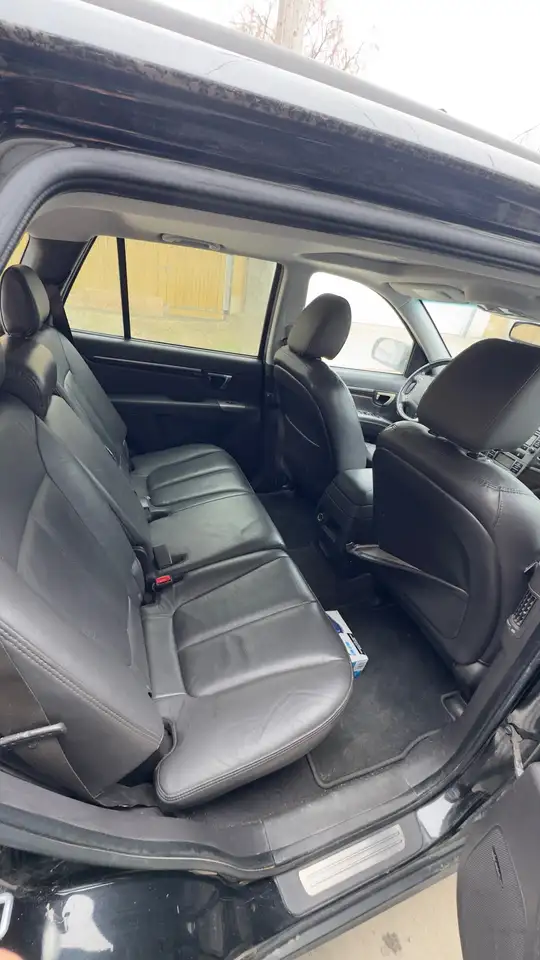 Hyundai SANTA FE photo Hyundai SANTA FE