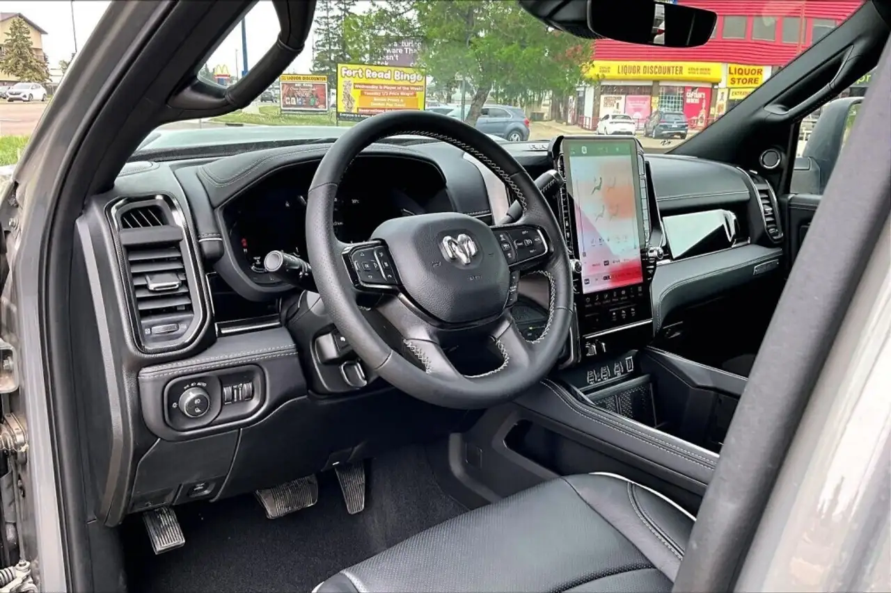 RAM 2500 снимка RAM 2500