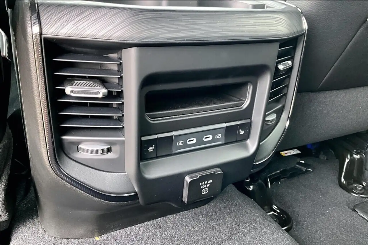 RAM 2500 снимка RAM 2500