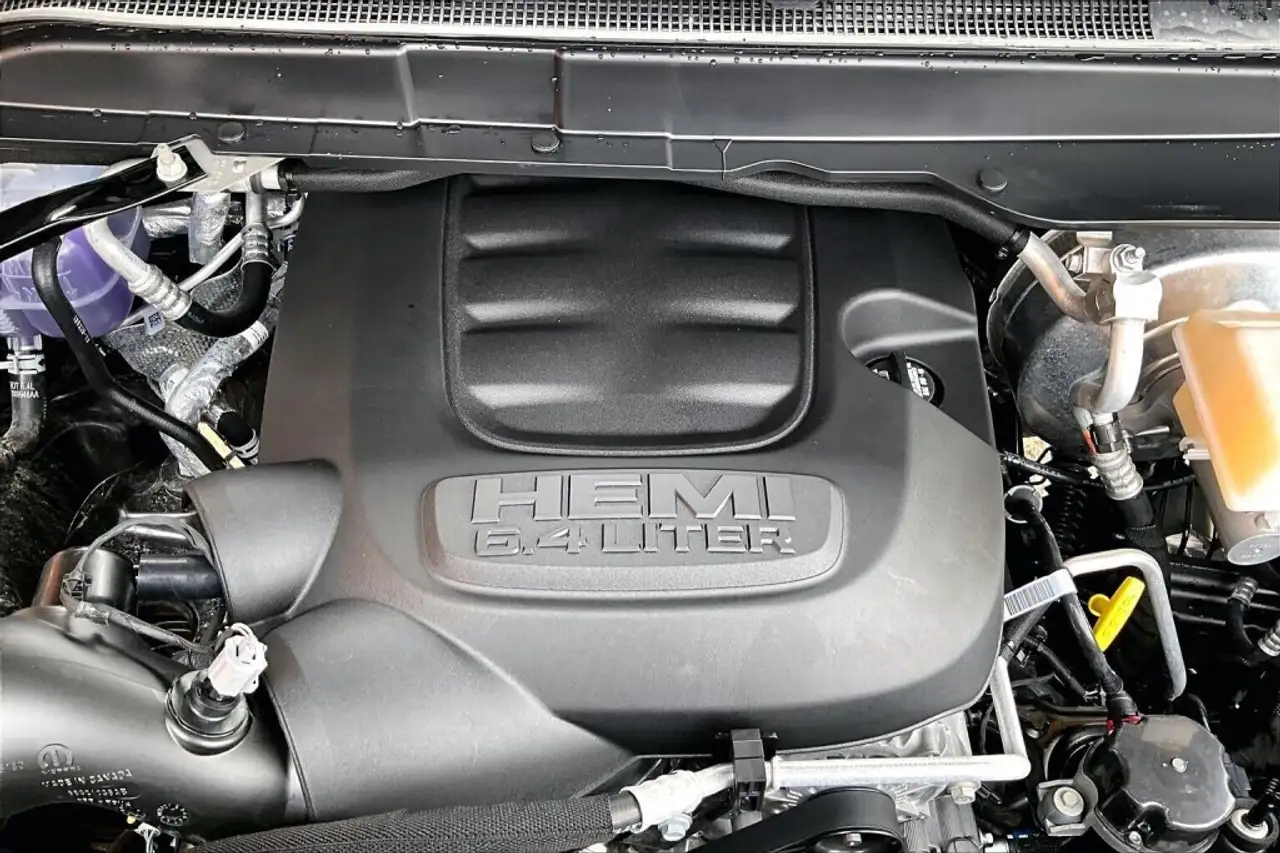 RAM 2500 снимка RAM 2500