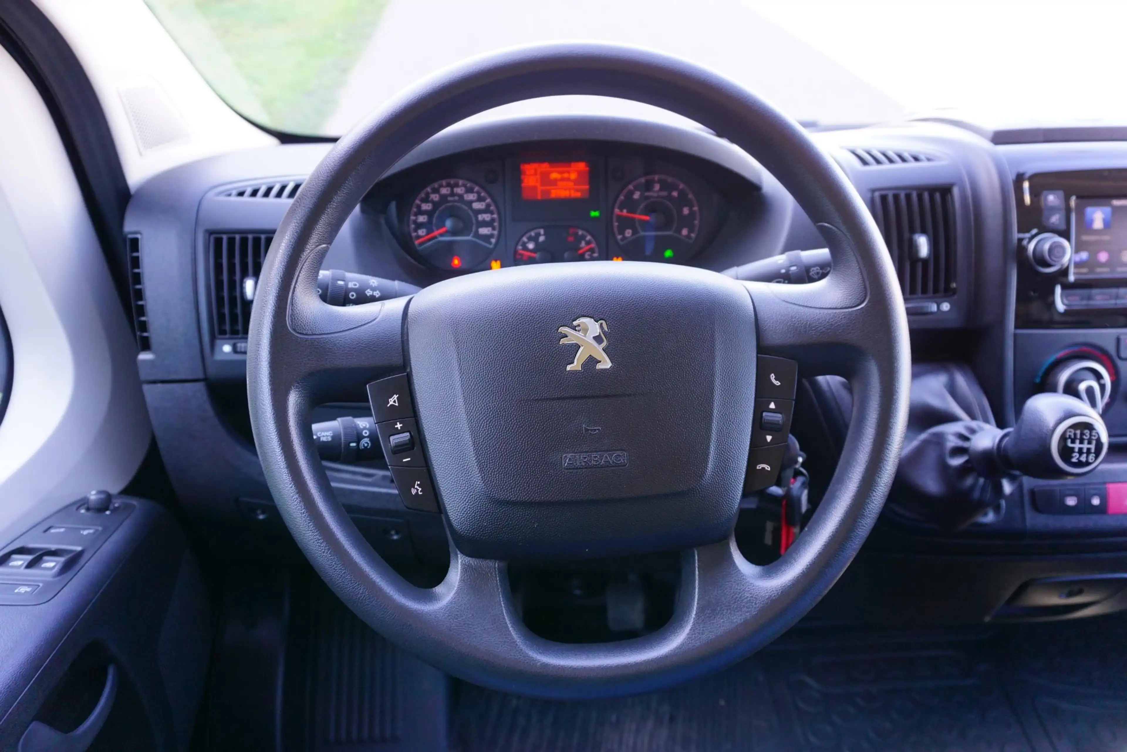 Peugeot Boxer 335 2.2 BlueHDi 140 L3H2 Premium in Topstaat |1e e — photo 7