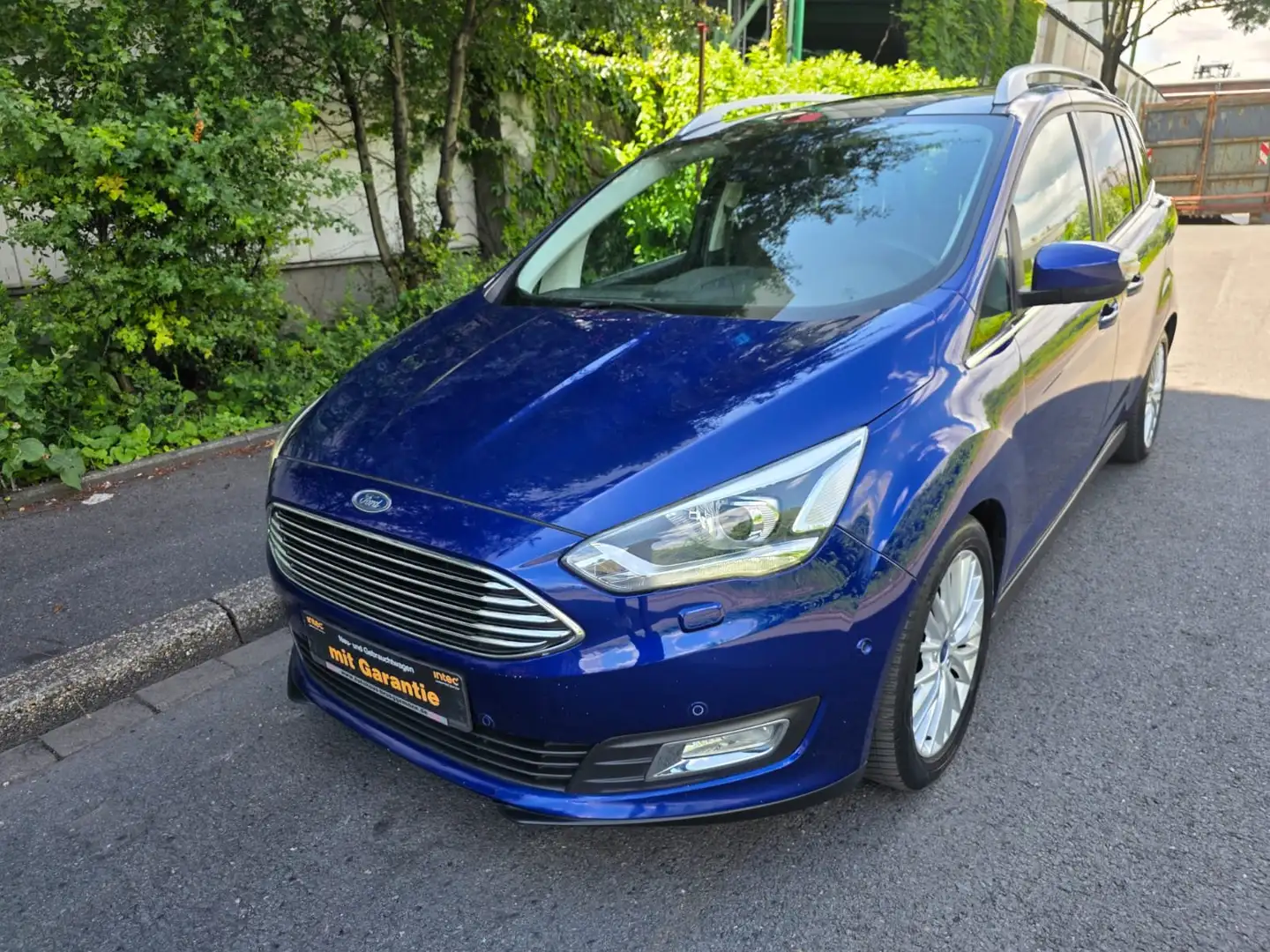 Ford Grand C-Max Titanium Blue - 1