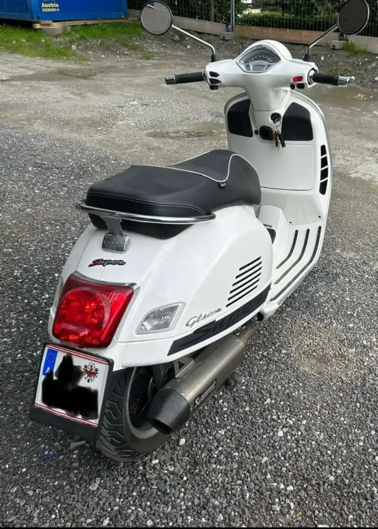 Vespa GTS Super 125 Vespa GTS 125 i.e. Super ABS 11kW - 2