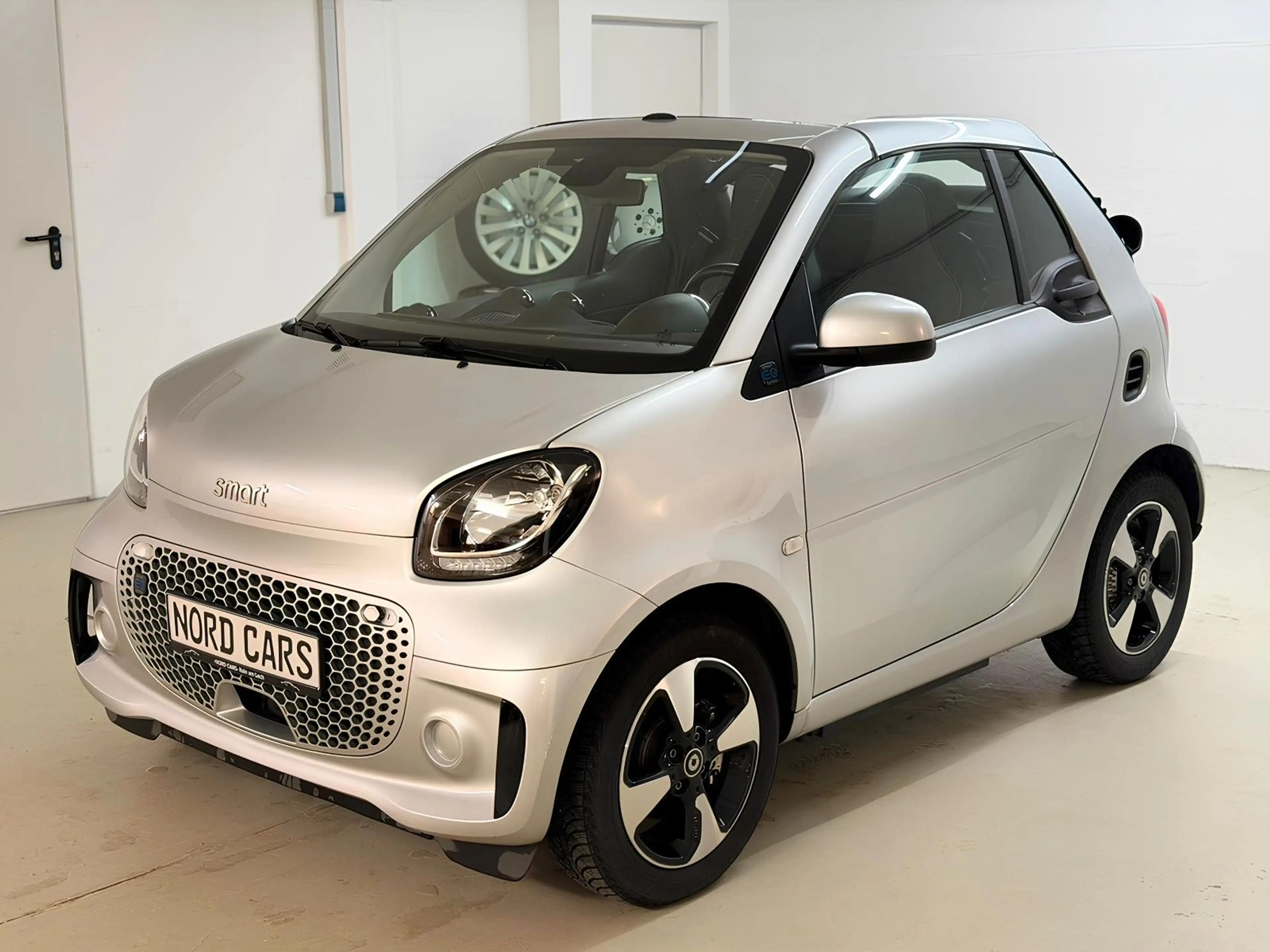 smart forTwo Cabrio electric drive / EQ NUR 6.000KM — photo 5