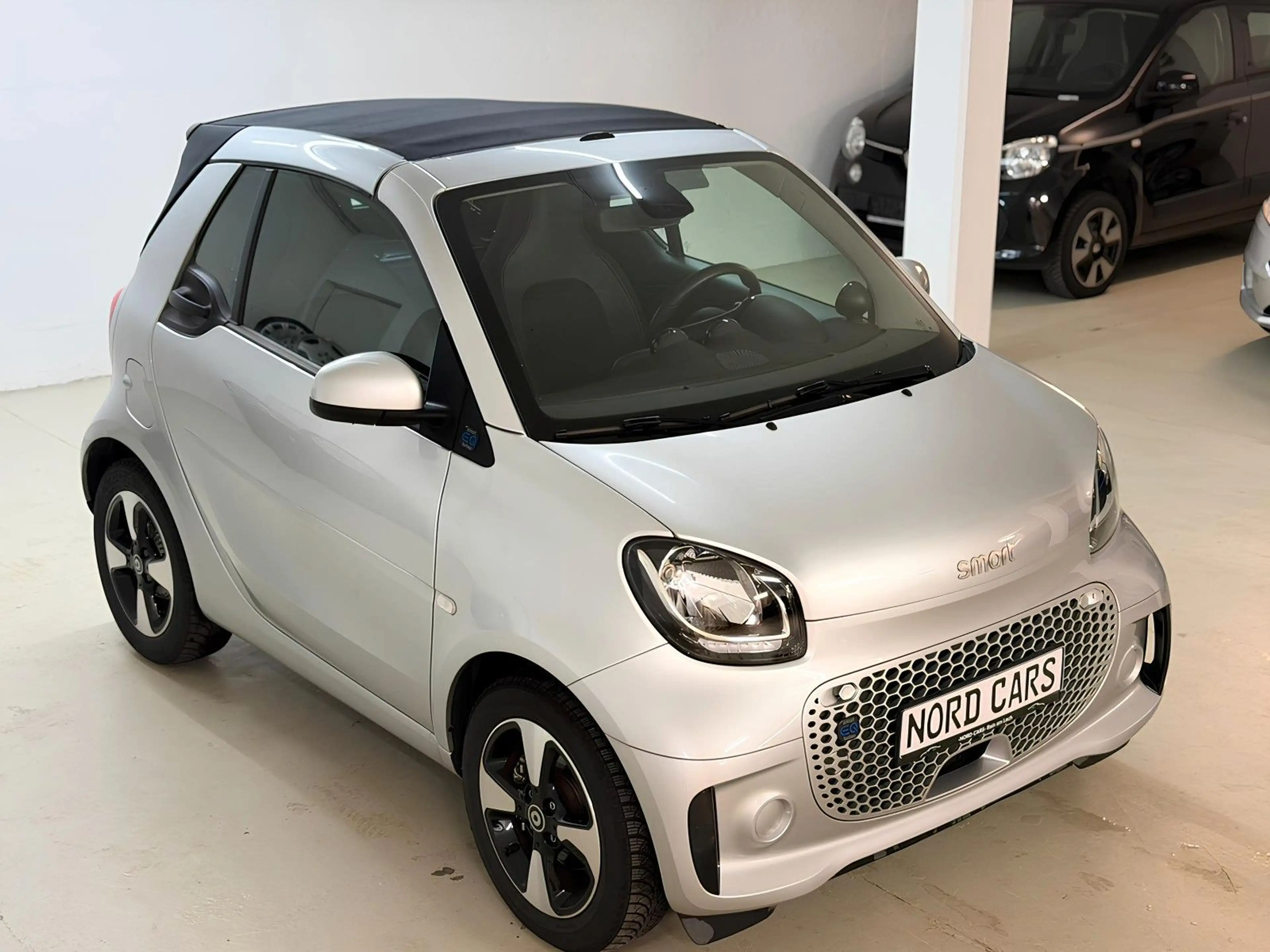 smart forTwo Cabrio electric drive / EQ NUR 6.000KM — photo 3