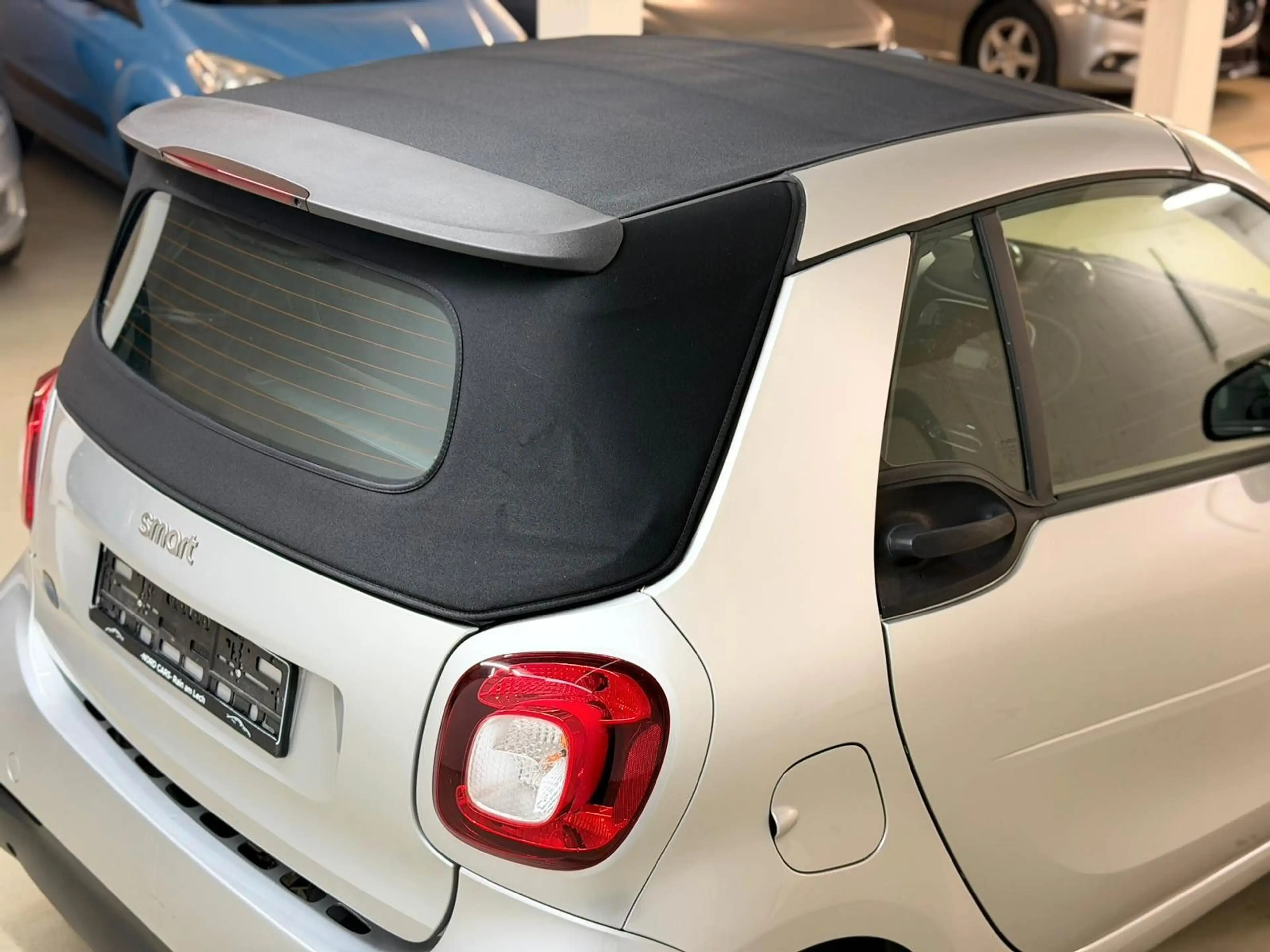 smart forTwo Cabrio electric drive / EQ NUR 6.000KM — photo 8