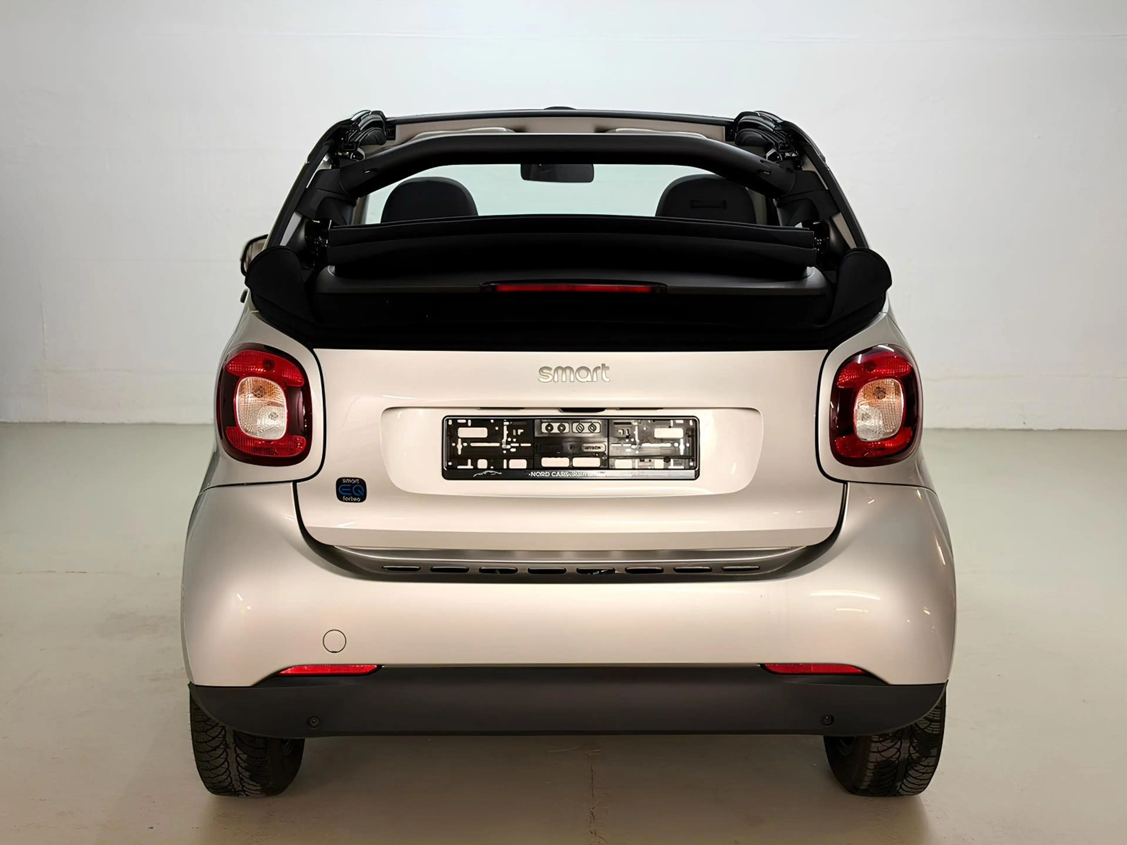 smart forTwo Cabrio electric drive / EQ NUR 6.000KM — photo 10