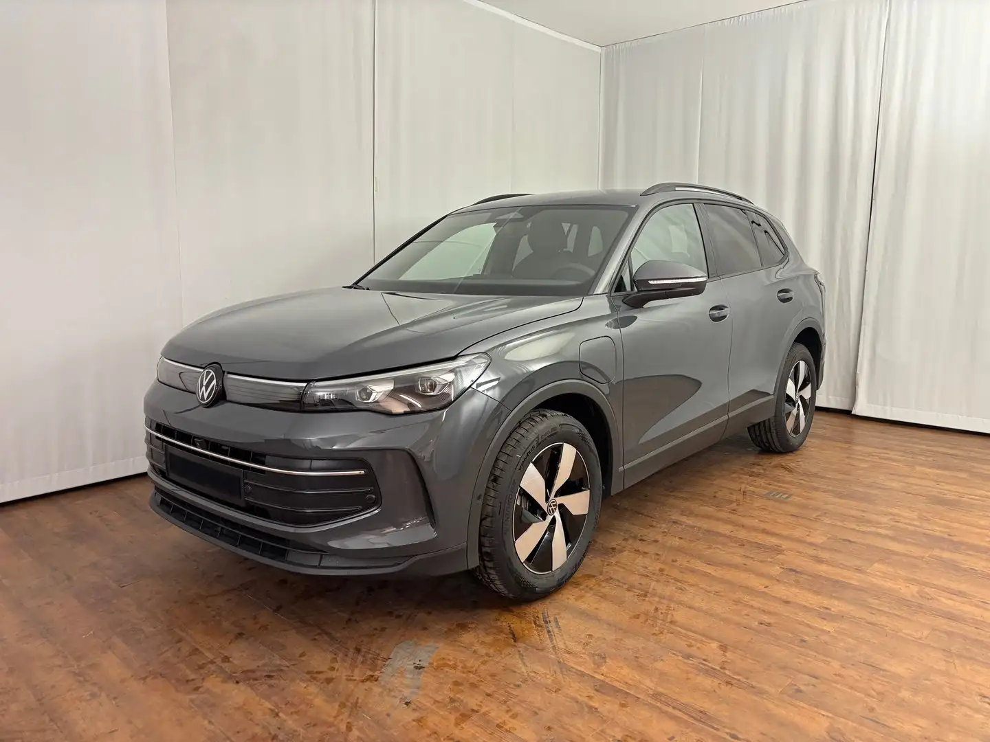Volkswagen Tiguan Friends eHybrid DSG 150 kW Grau - 1