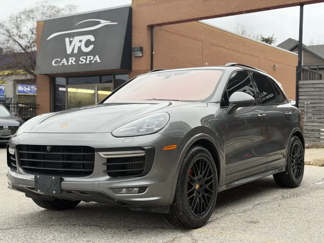 Porsche Cayenne снимка Porsche Cayenne