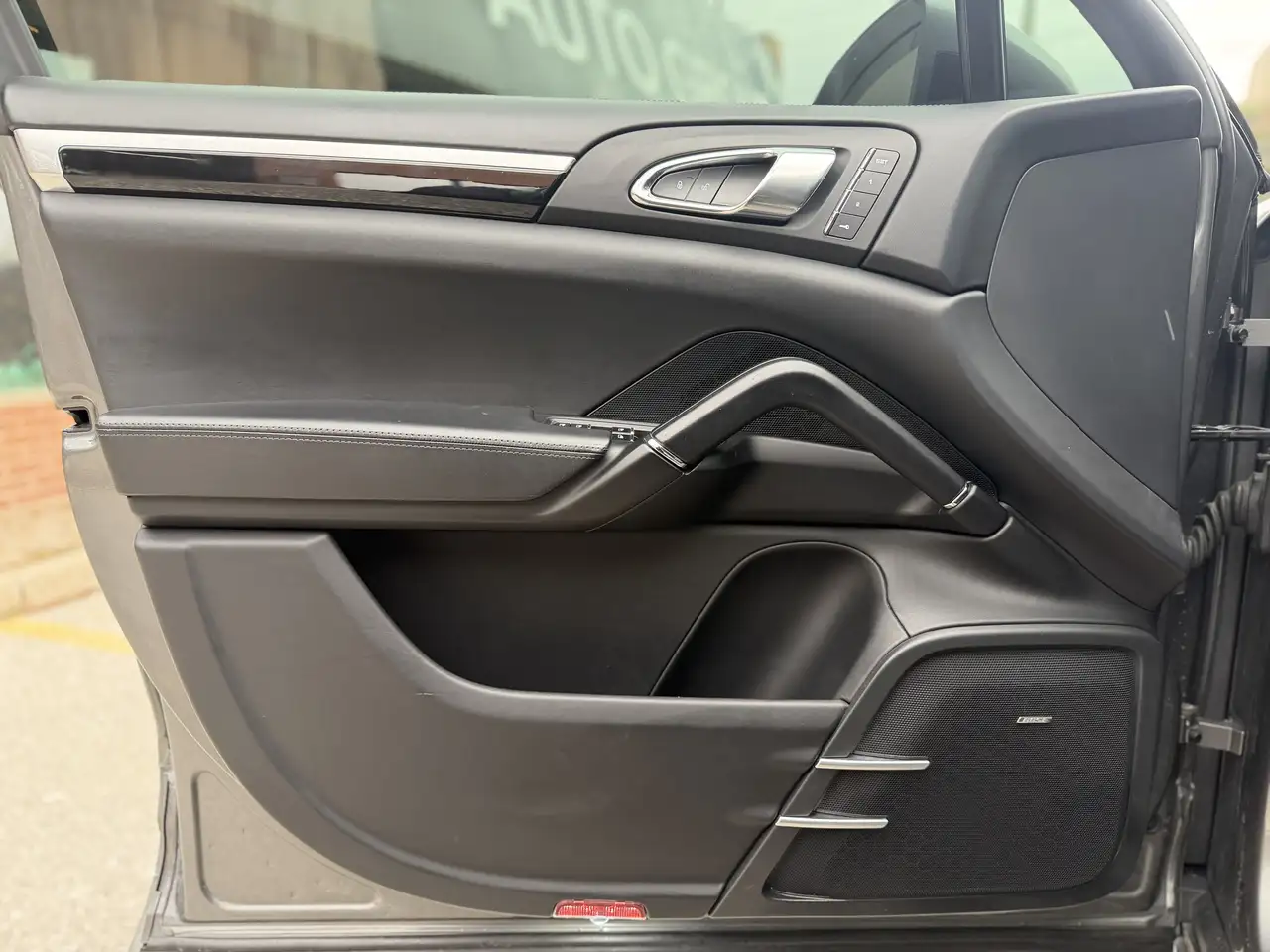 Porsche Cayenne снимка Porsche Cayenne