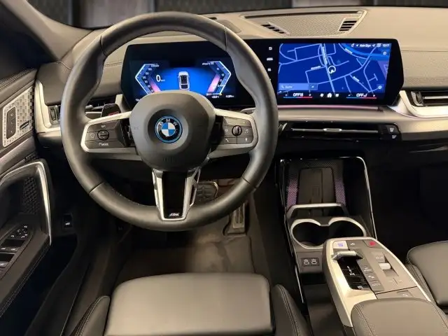 BMW iX2 xDrive30 U10 XE2 Ansicht 7