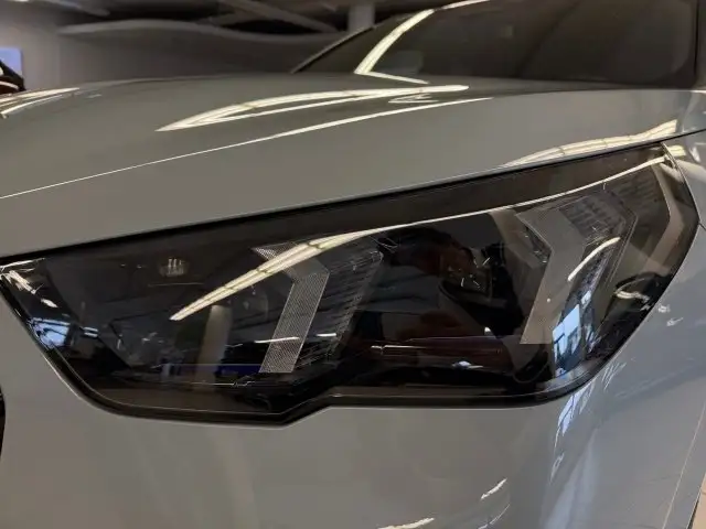 BMW iX2 xDrive30 U10 XE2 Ansicht 12