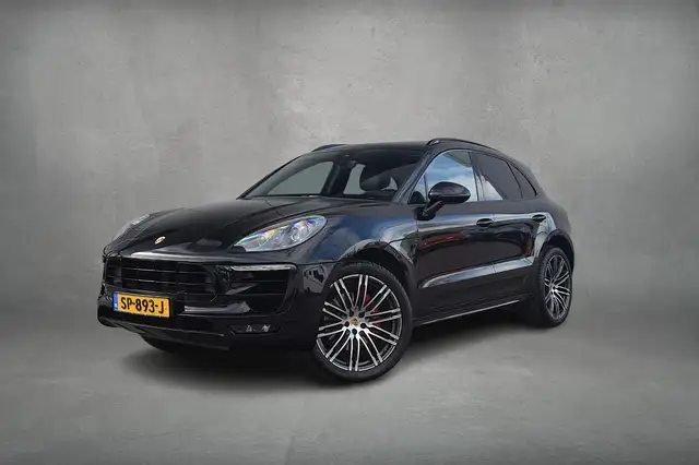 Porsche Macan view 2