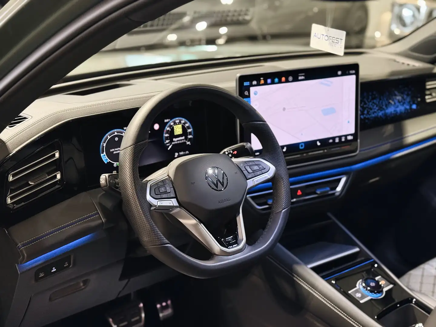 Volkswagen Tiguan 1.5eTSI DSG R-Line | NEW MODEL - Garantie Gris - 2