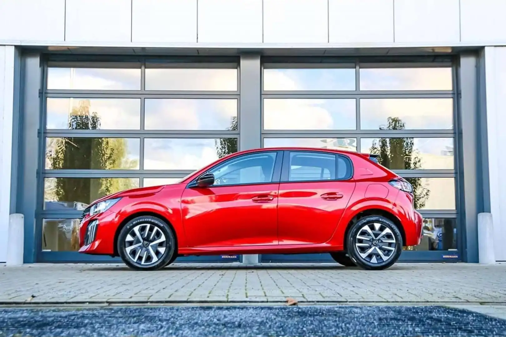 Peugeot 208 Active - 75PK - Op Voorraad - Nieuw! Rouge - 2