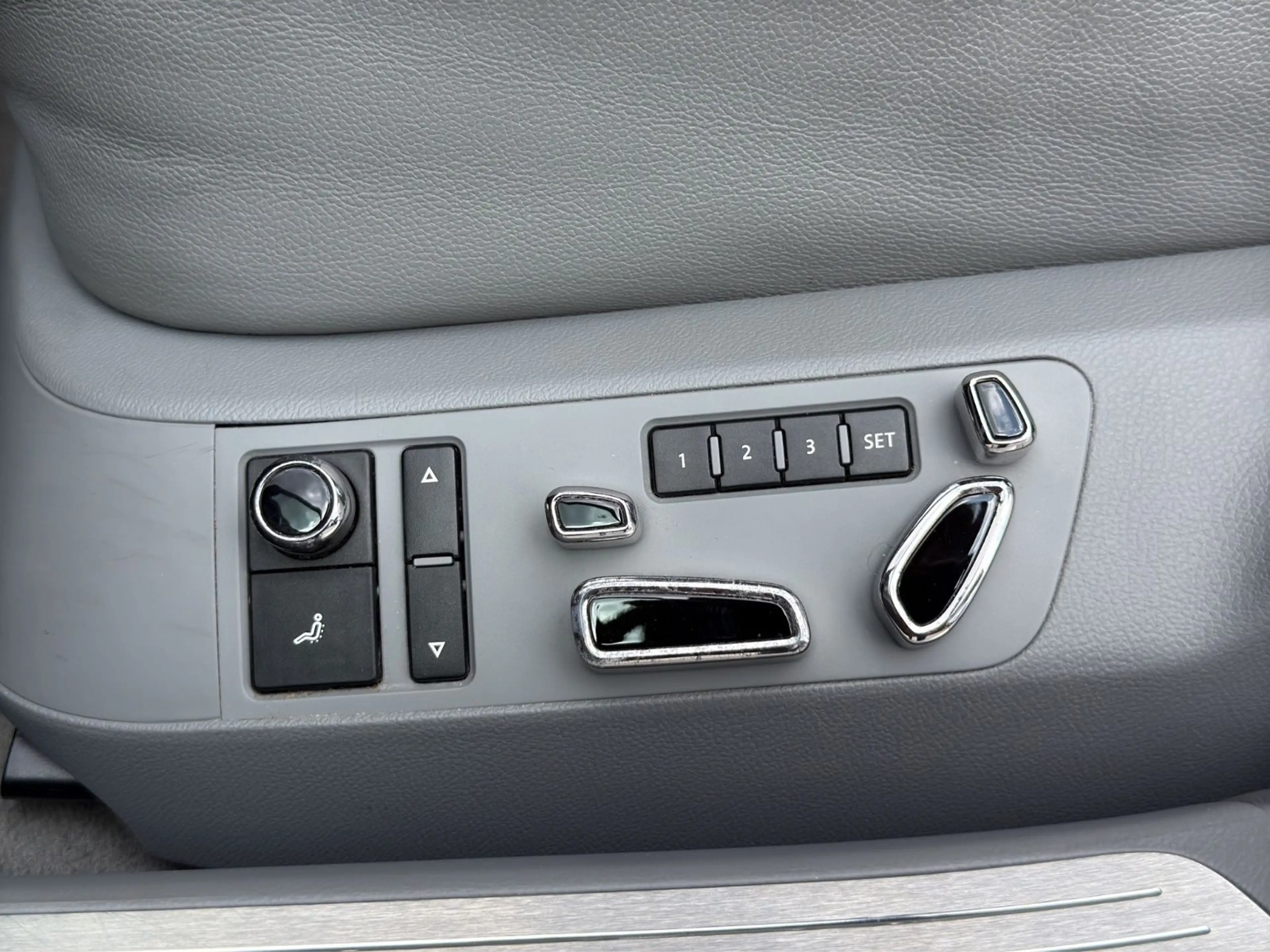 Volkswagen Phaeton V6 3.0 TDI 4Motion *TOP ZUSTAND*MASSAGE* — photo 15