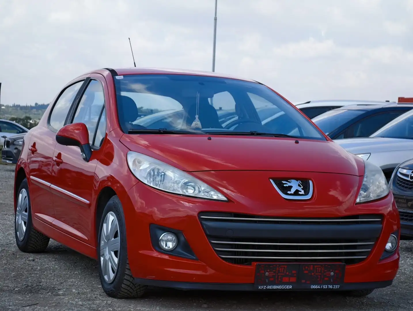 Peugeot 207 Rot - 1