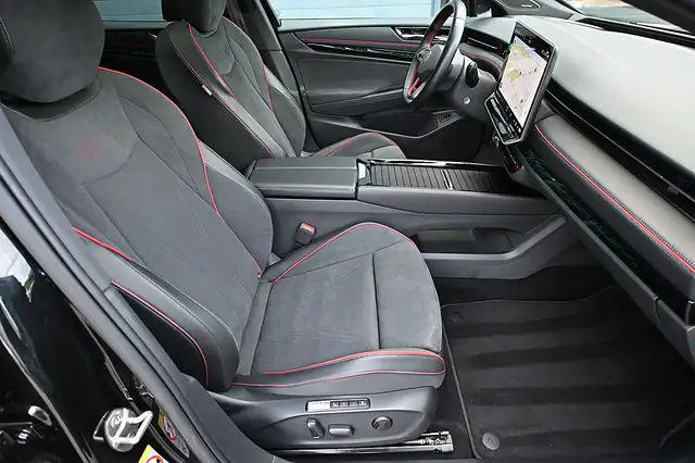 Volkswagen ID.7 GTX 4Motion NP €80k 21" ACC, AHK schwenkbar, DC... Ansicht 18