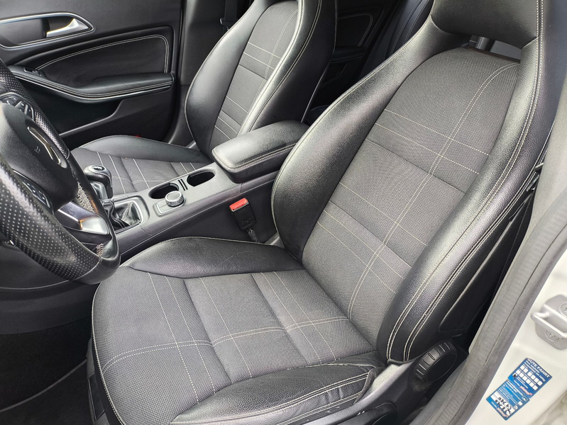 Mercedes-Benz CLA 180 KLIMA,NAVI,SITZHEIZUNG — photo 12