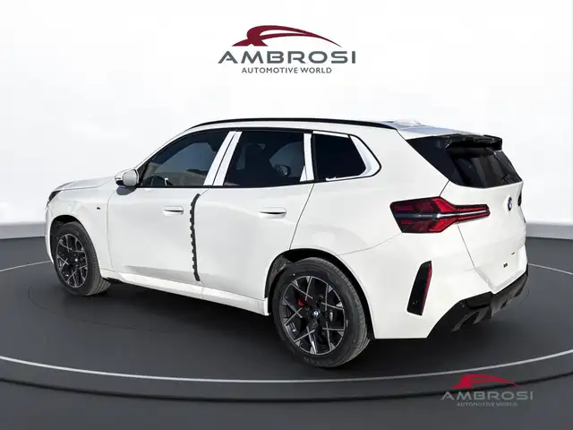 BMW X3 view 4