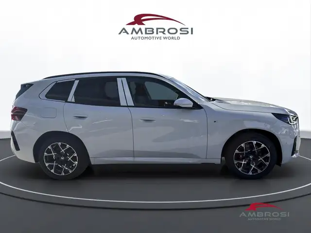 BMW X3 view 5