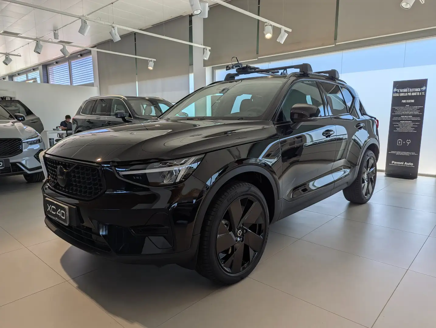 Volvo XC40 Plus Black Edition Nero - 1