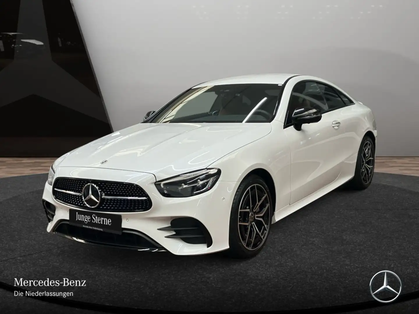 Mercedes-Benz E 200 Coupé 4M AMG+NIGHT+360+LED+BURMESTER+19"+9G Weiß - 2