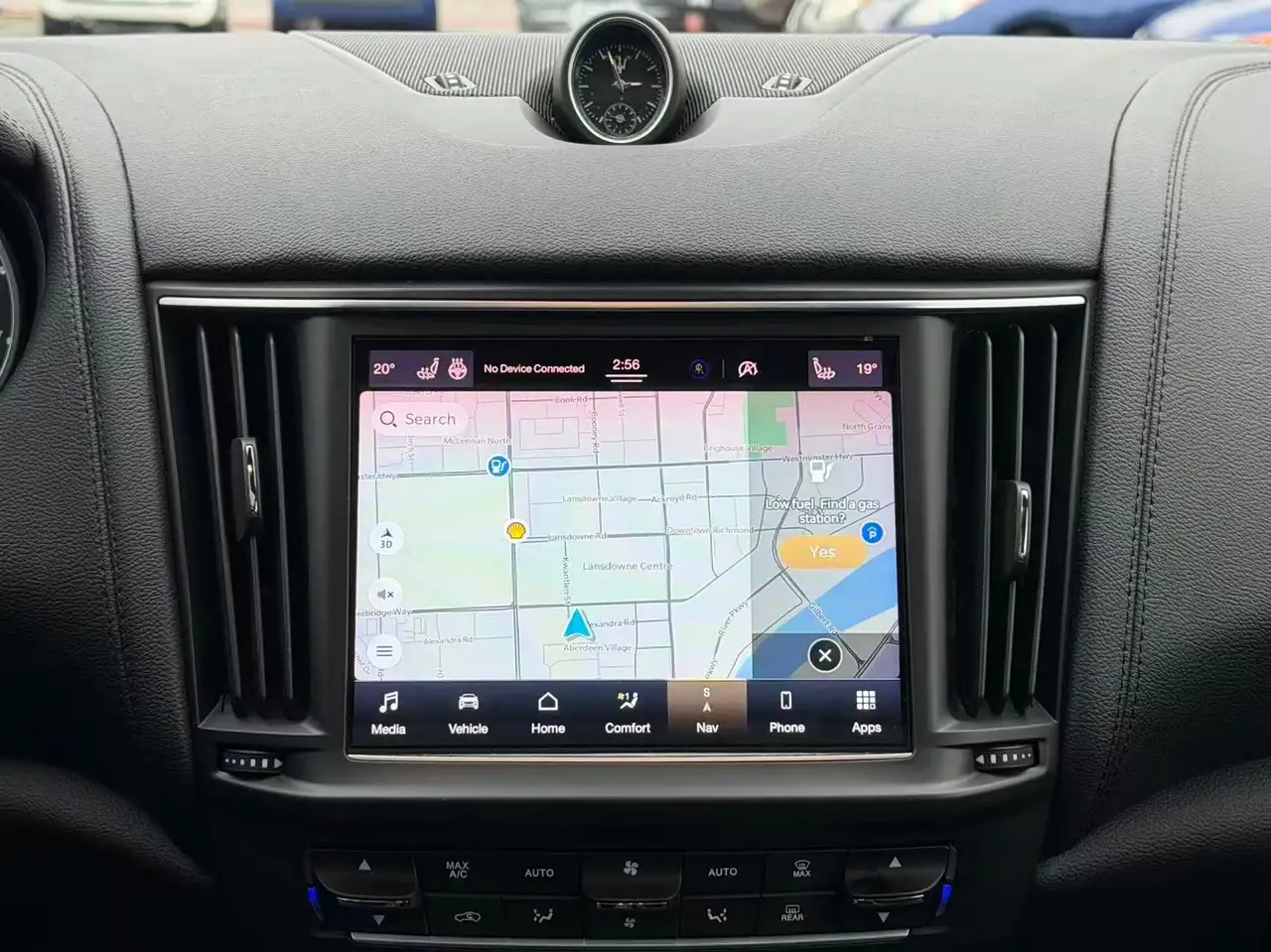 Maserati Levante снимка Maserati Levante