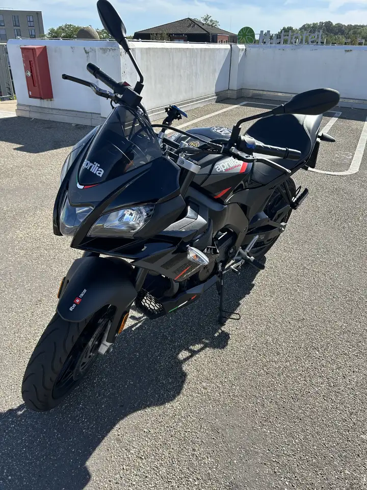 Aprilia Tuono