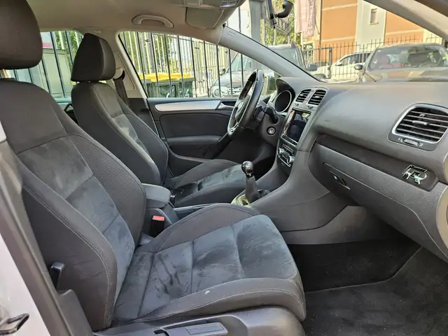 Volkswagen Golf view 11