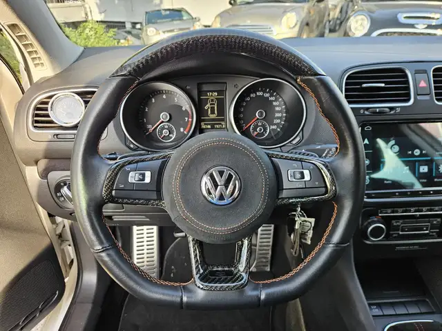 Volkswagen Golf view 13