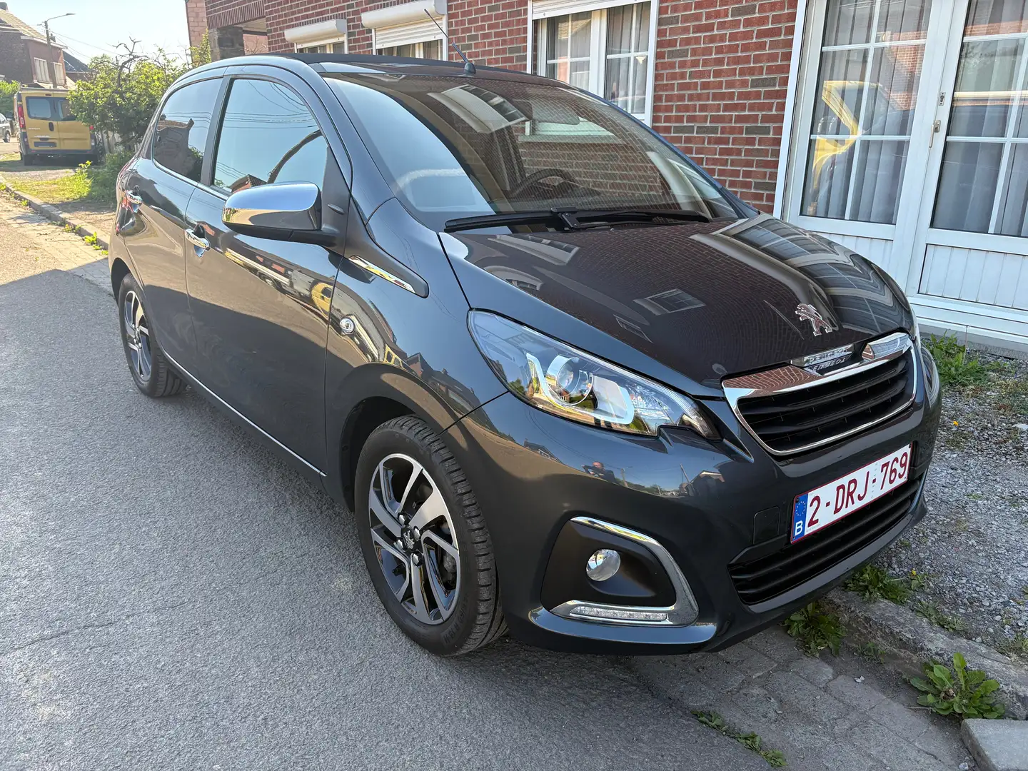 Peugeot 108 1.0 VTi Top! Allure ETG AUTOMATIQUE !!!! Gris - 1