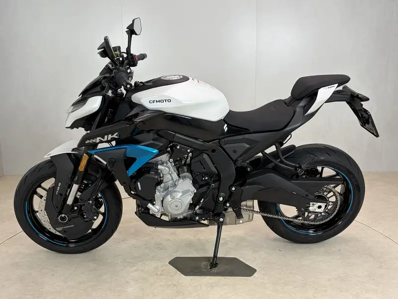 CFMOTO 675 NK - foto 4